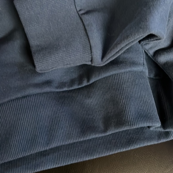 NWT Oakley Hoodie - Picture 9 of 9